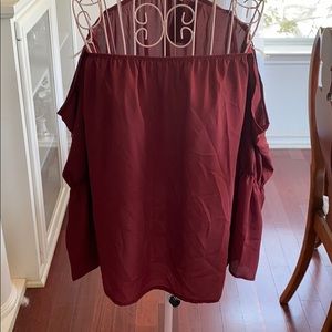 Maroon cold shoulder shirt